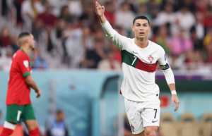 2022卡塔尔世界杯 | 让C罗连续替补 葡萄牙队主帅不后悔