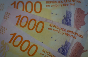 阿根廷大通胀：通胀率超100％，物价高速上涨，2000纸币上市流通