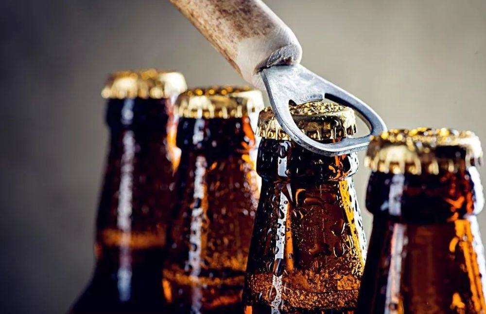 啤酒行业迎来量升价增机会