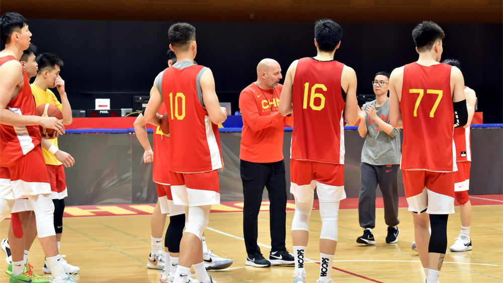 抠细节、重团队——中国男篮队员谈新帅乔尔杰维奇