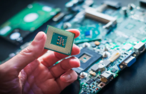 芯片是如何制造的？是什么让芯片工厂与众不同？