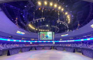 外型像“星际战舰”的电竞赛事场馆内蕴含了哪些“黑科技”？