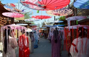 国潮文化汉服消费渐火正从小众圈走向大众市场