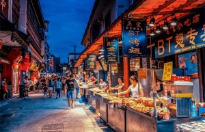 旅游消费股迎来暴涨 哪些“出行消费链”有机会?