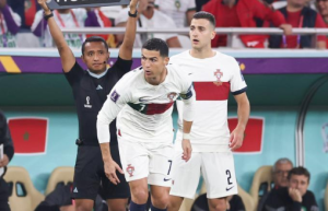 卡塔尔世界杯 | 谁人能敌岁月——记C罗泪别世界杯