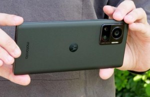 不用耳机也有立体听感！moto X40新增空间音频功能