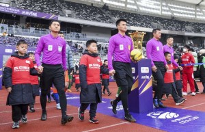 足协杯综述：泰山三连冠创历史 黑马、小将成亮点