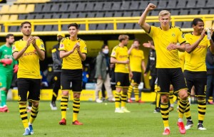 德甲综合：拜仁、多特蒙德双双获胜