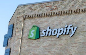 Shopify发布多个新产品 AI内容生成工具帮商家写产品描述