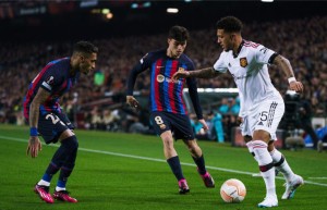 欧罗巴联赛：巴萨2:2战平曼联