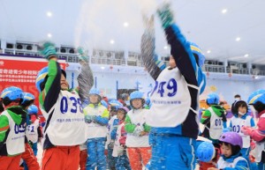 云南也可以四季滑雪了！——雪场从业者眼中的“冰雪热”