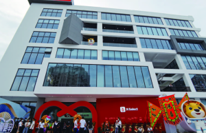 头部网红主播疯狂买地盖楼，偷税被罚13.41亿的薇娅，转身斥2200万拿地