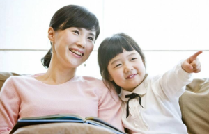 人口老龄化严重且生育率低，专家新建议：给生孩子的人发薪水