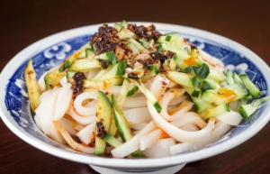 骇人听闻：商家卖凉皮被罚5000元，制售凉皮要取得冷食经营许可证？