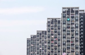 女子抄底杭州科技城二手房，一年多亏了100万，瞬间泪崩