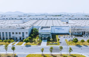 奥特能工厂“护航”，上汽通用全面发起电动化“反攻”