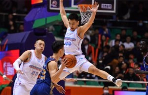 Cba最新赛程表:龙狮爆冷大胜辽宁，深圳险胜同曦，新疆逆转战胜天津