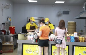 早餐店老板卖3个包子收到19万，吓到惊恐以为诈骗忙报警