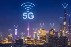 一季度我国5G基站新增13.4万个，累计建成开通155.9万个
