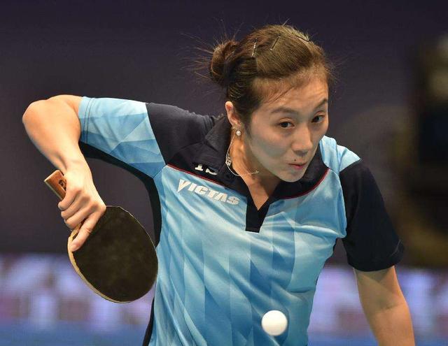 欧洲乒乓球单打16强赛：约奇克、韩莹成功卫冕