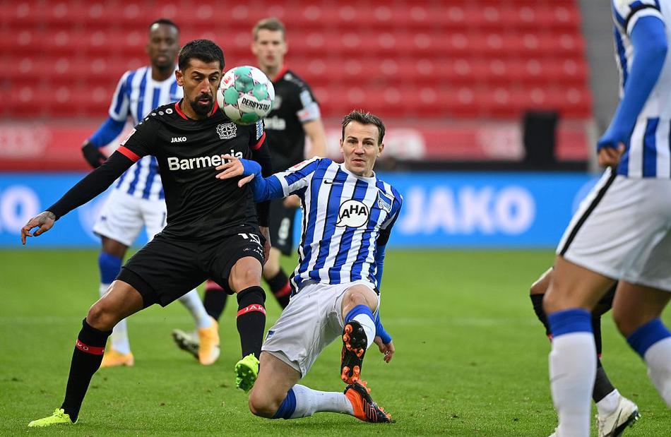 德国足球甲级联赛：勒沃库森主场战胜柏林赫塔